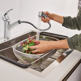 Кухненски смесител Eurosmart 2015 - изтеглящ в онлайн магазин KERANOVA, изтеглящ душ, немско качество, гаранция 5 години