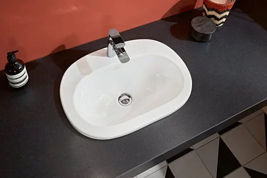 Мивка O.novo 56x40.5 см. - Villeroy & Boch вграденa мивка за баня на плот, бял порцелан, един отвор за смесител — KERANOVA онлайн магазин