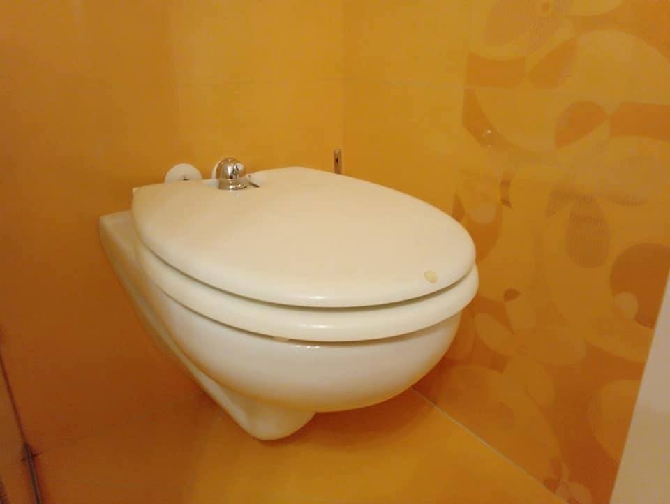 Дъска биде с вграден смесител, италианско производство, регулируема напред-назад, онлайн магазин KERANOVA