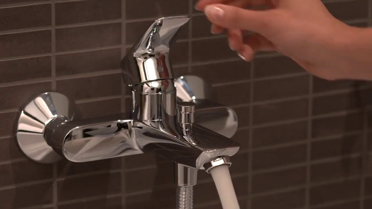 Hansgrohe Logis смесител за вана и душ от хром, стенен модел 71400000 с автоматичен превключвател — KERANOVA онлайн магазин