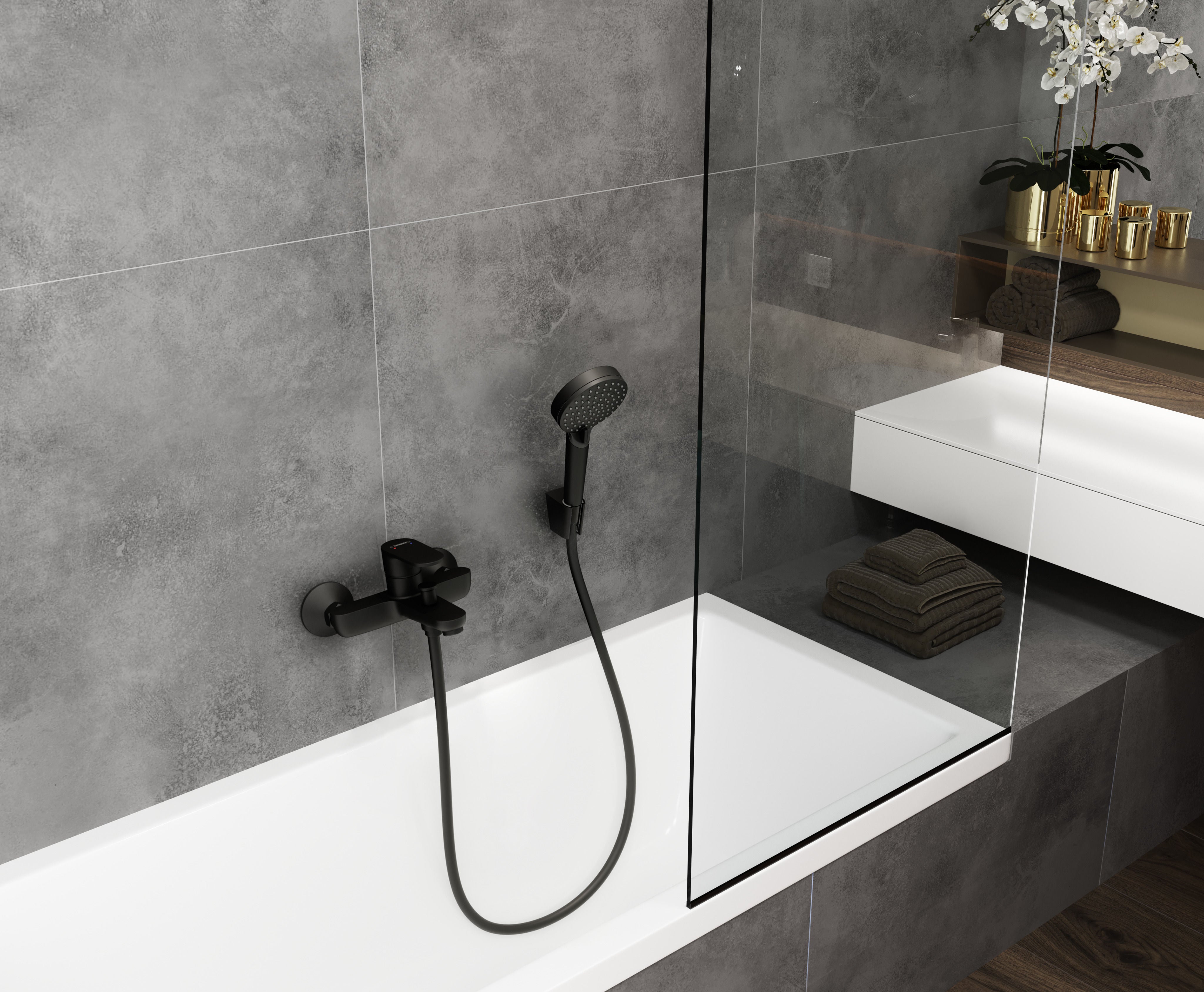 Hansgrohe Vernis Blend смесител за вана и душ в черен мат на стенен монтаж - онлайн магазин за обзавеждане за бани KERANOVA