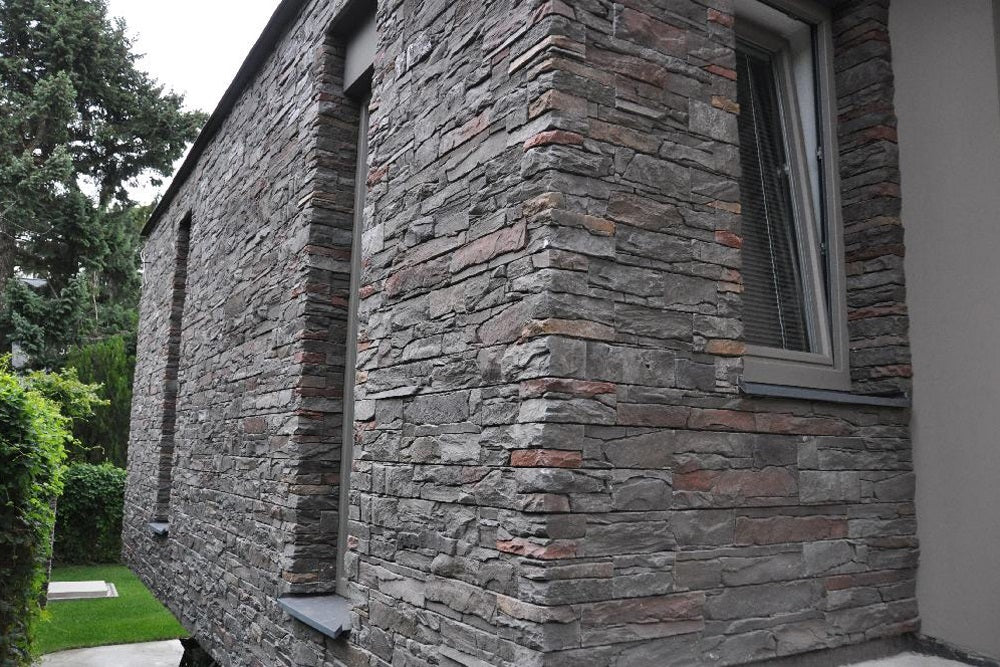 Altaia - 5 цвята изкуствен камък за облицовка на стени, примерна инсталация от Mathios Stone за онлайн магазин KERANOVA