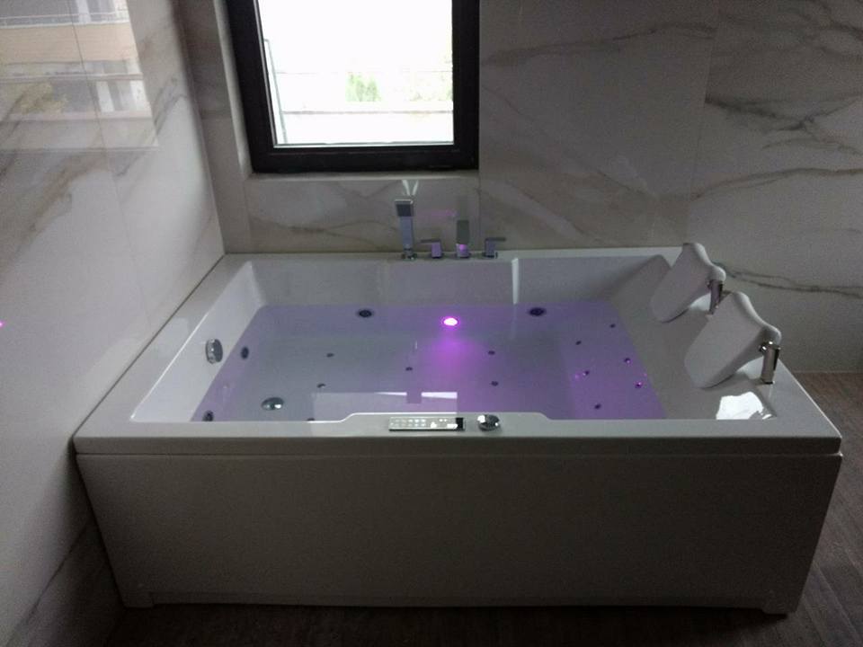 Хидромасажна вана Atina 180x120 см. бяла правоъгълна ванa от серия Смарагд с вградено LED осветление, тесни бордове – KERANOVA онлайн магазин