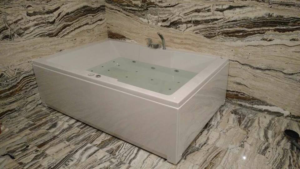 Хидромасажна вана Atina 180x120 см. бяла правоъгълна вана серия Смарагд, тънки бордове, PMMA/ABS/PMMA, онлайн магазин KERANOVA