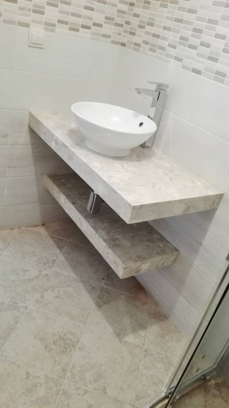 Плотове от технически камък - бял мивка плот с конзолно закрепване в баня, онлайн магазин за обзавеждане за бани KERANOVA