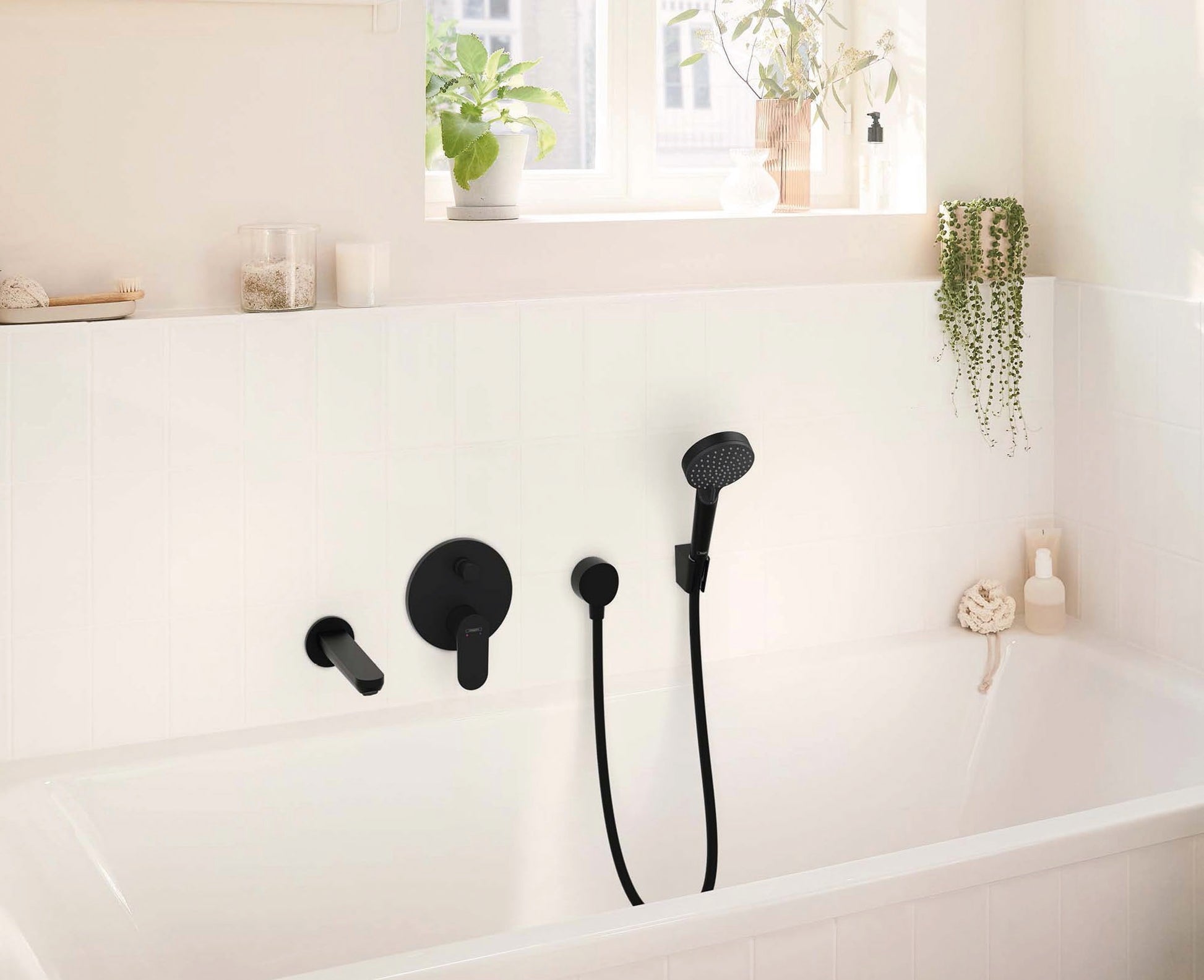 Hansgrohe Vernis Blend Black Matt вграден комплект - черен мат черен матов вграден душ и смесител за вана от KERANOVA
