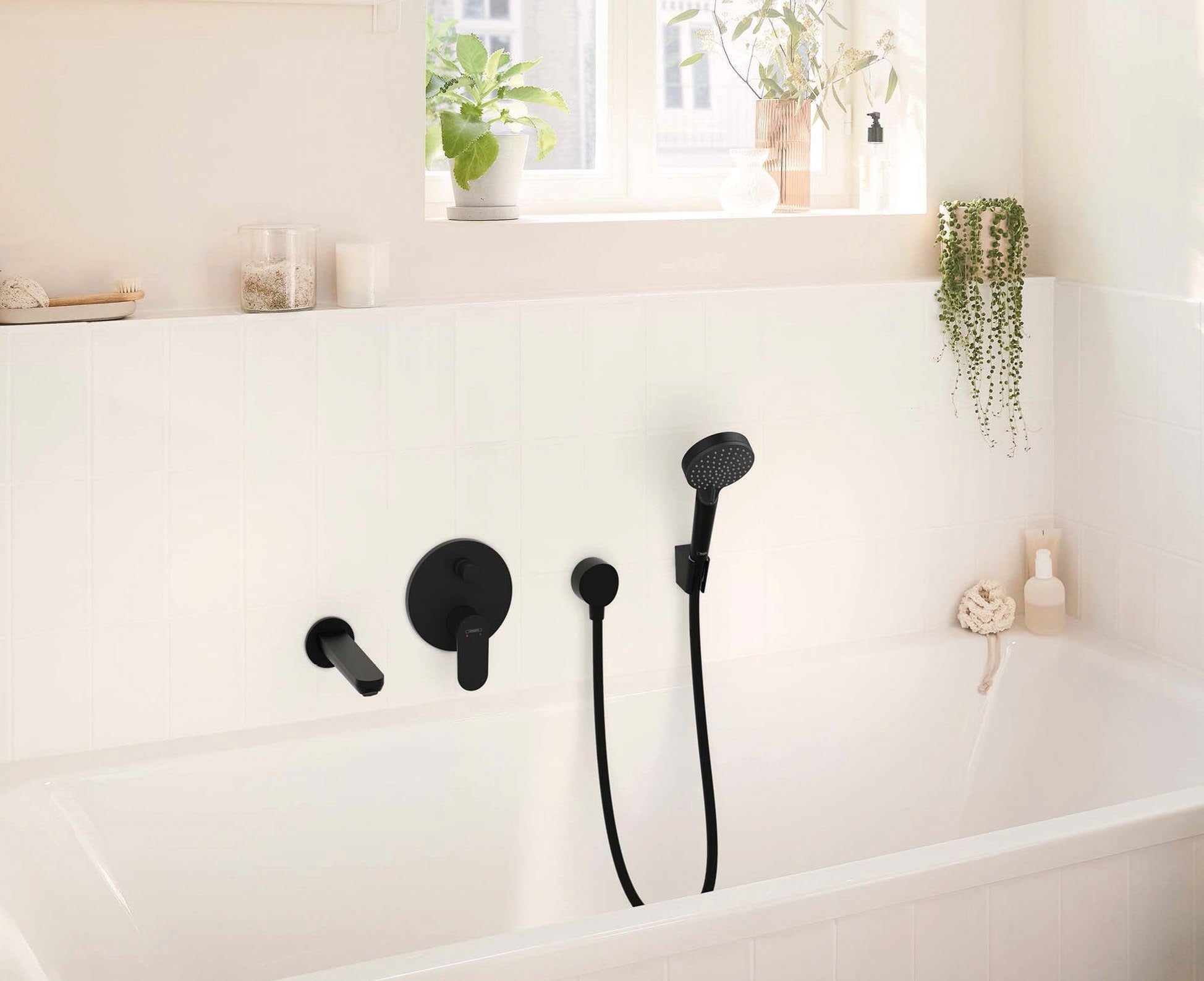 Hansgrohe Vernis Blend Black Matt вграден комплект - черен мат черен матов вграден душ и смесител за вана от KERANOVA
