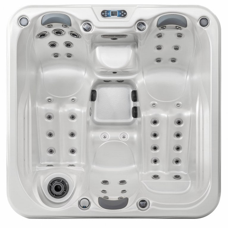 Design HC 2 200x200 см. – премиум градинско джакузи от KERANOVA с многоструйни масажни дюзи и ергономични седалки