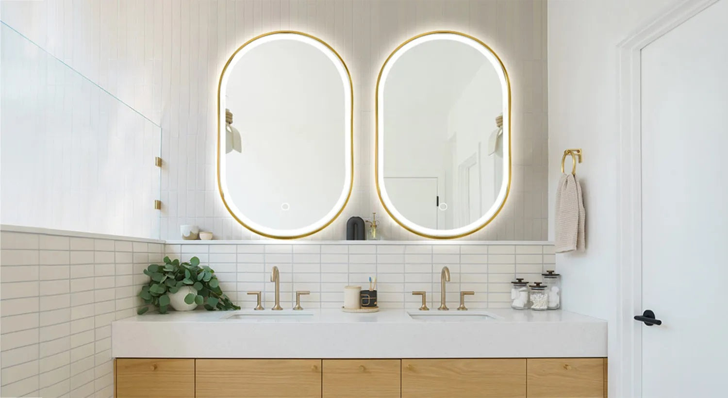 Огледало с осветление и подгрев OLL Brush Gold 60х90 см. - двойно овално огледало с LED осветление и антизамъгляване за баня KERANOVA