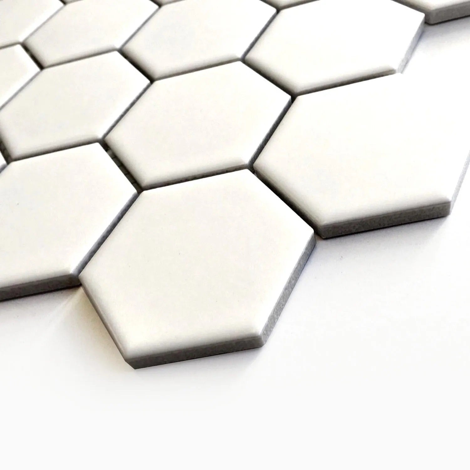 Мозайка 133422 White - бяла керамична хексагонална мозайка 28,7x34,2 см, дебелина 4 мм, онлайн магазин за бани KERANOVA