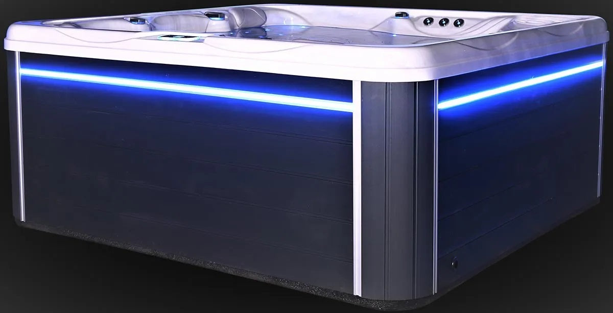 Hudson River 210x210 см. джакузи за до 5 души, модерна LED подсветка и ергономични хидротерапевтични седалки - онлайн магазин за обзавеждане за бани KERANOVA