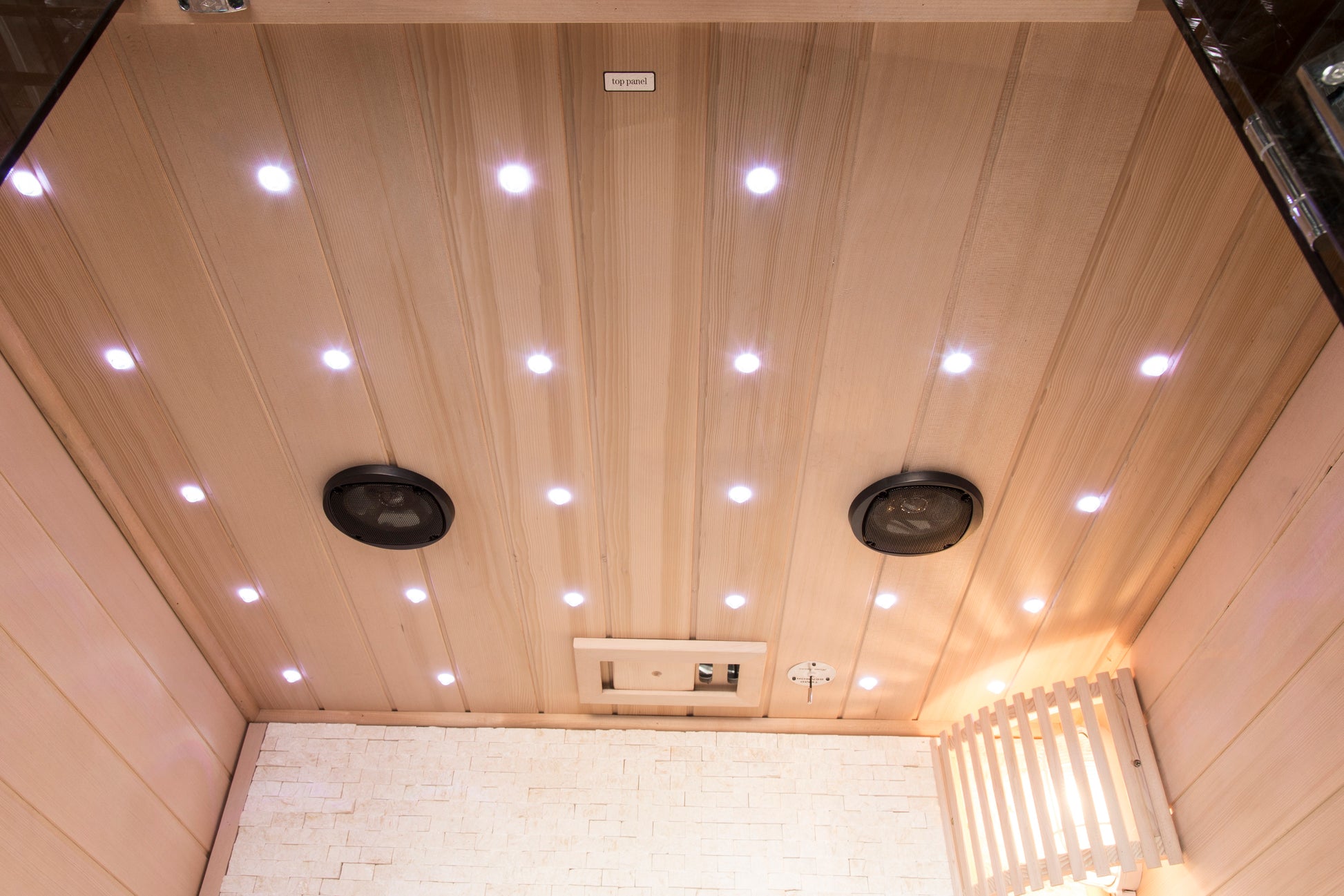 Сауна ICL 407 120х110х210 см. вътрешна LED осветление и тонколони, канадска ела, пейка, панел за управление - KERANOVA онлайн магазин