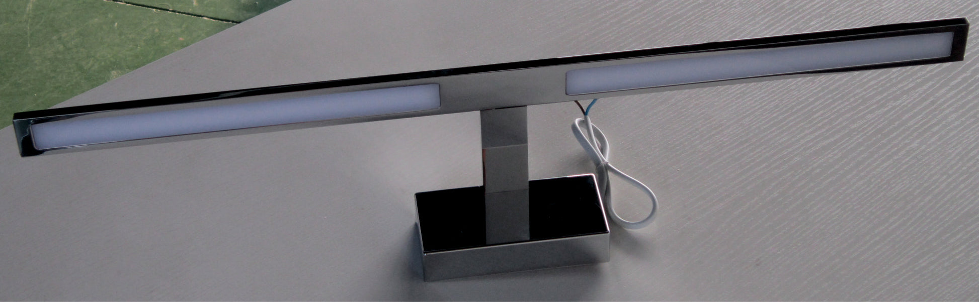 LED осветително тяло за баня 12W 750-800lm 6000K хром, размер 600x130x65мм за стенен монтаж - KERANOVA онлайн магазин