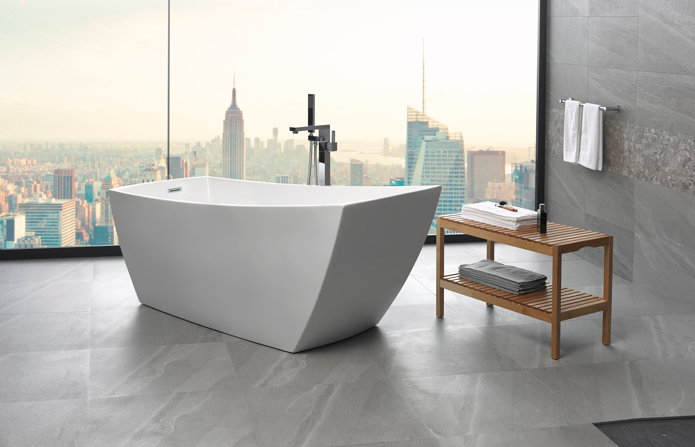 Alt Tag: Свободно стояща вана ICSH LB 1777 - 170х77 см. в модерен банен интериор, покритие с фибро стъкло, капацитет 240 л. KERANOVA онлайн магазин