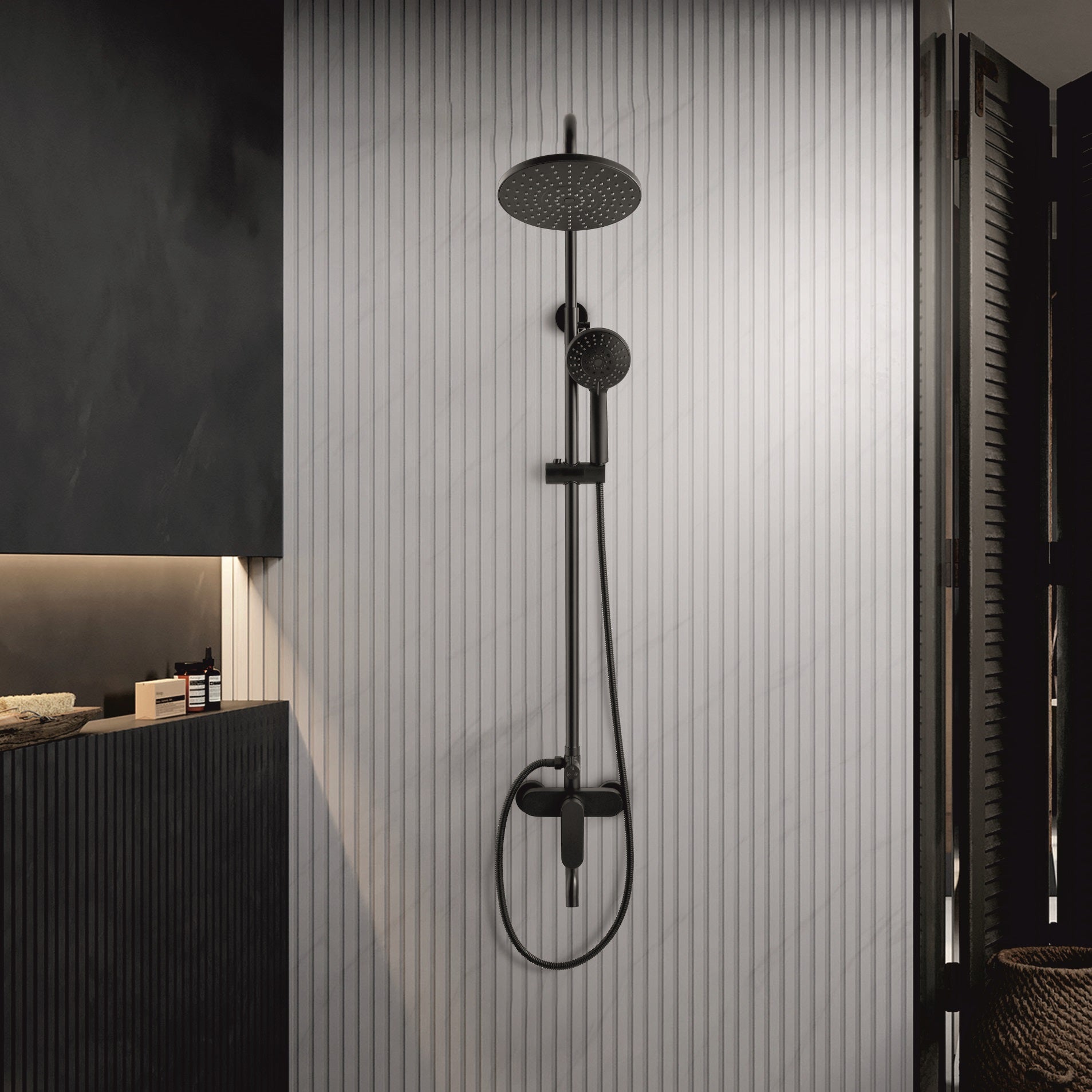 Душ колона с чучур Torino в матово черно, стационарен ABS душ с ръчен душ, шлаух 150 см и месингов смесител - KERANOVA онлайн магазин