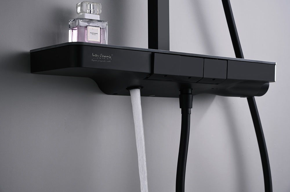 Душ колона с чучур Majestic - черна телескопична душ колона с чучур, термостатичен смесител и ръчен душ за баня KERANOVA