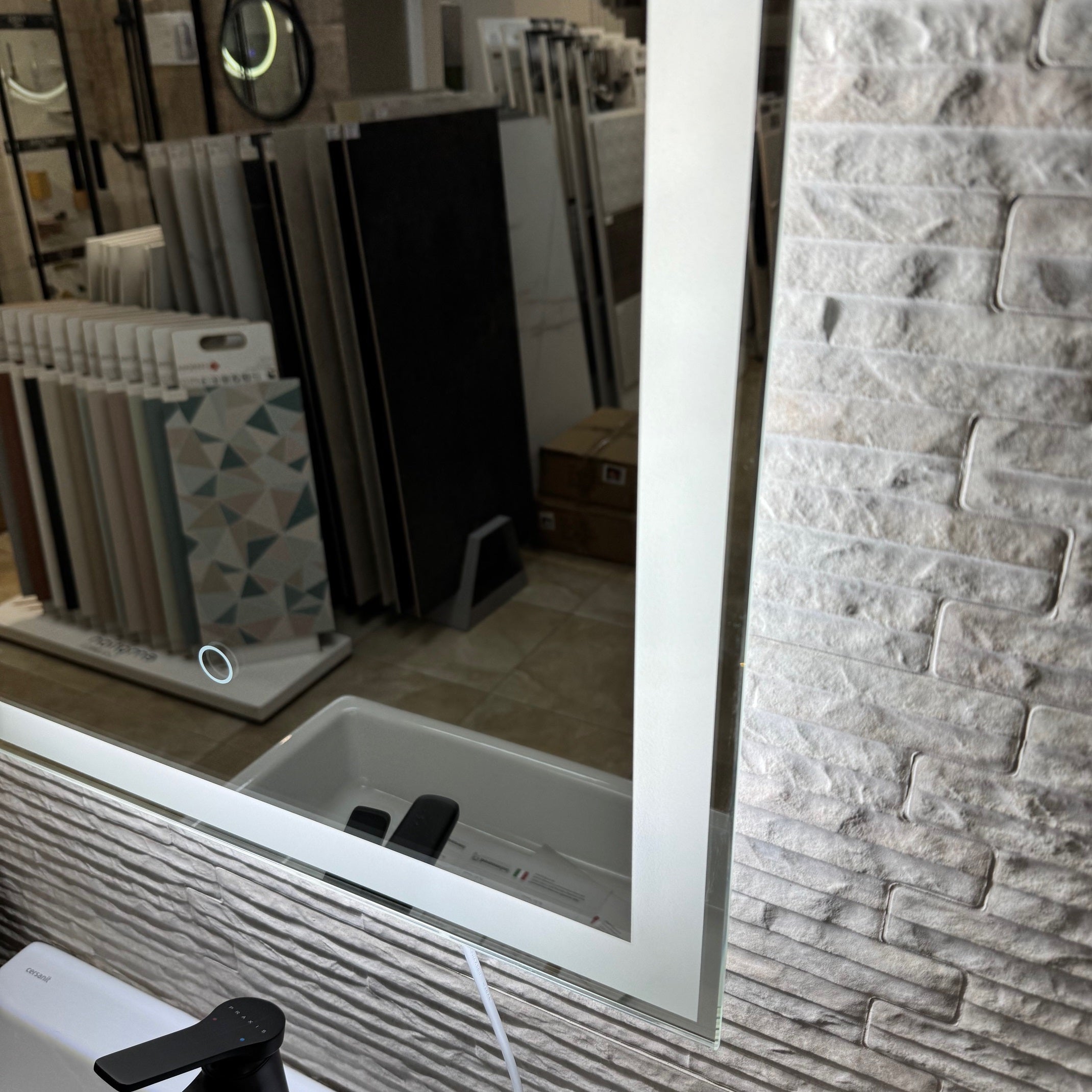 Огледало с осветление 50х80 см. – вертикално LED огледало за баня с touch управление, модел SA-3038, KERANOVA онлайн магазин