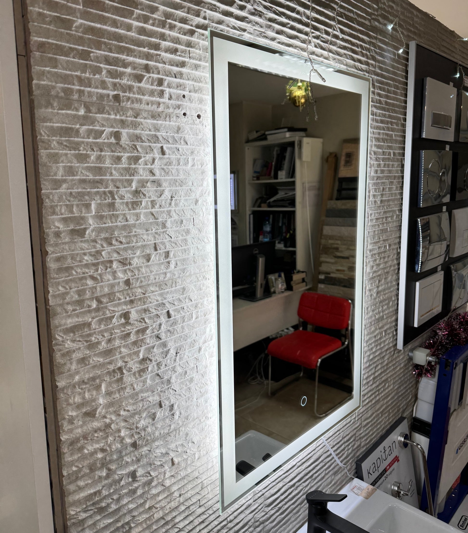 Огледало с осветление 50х80 см. LED баня вертикално монтаж, touch управление, онлайн магазин KERANOVA