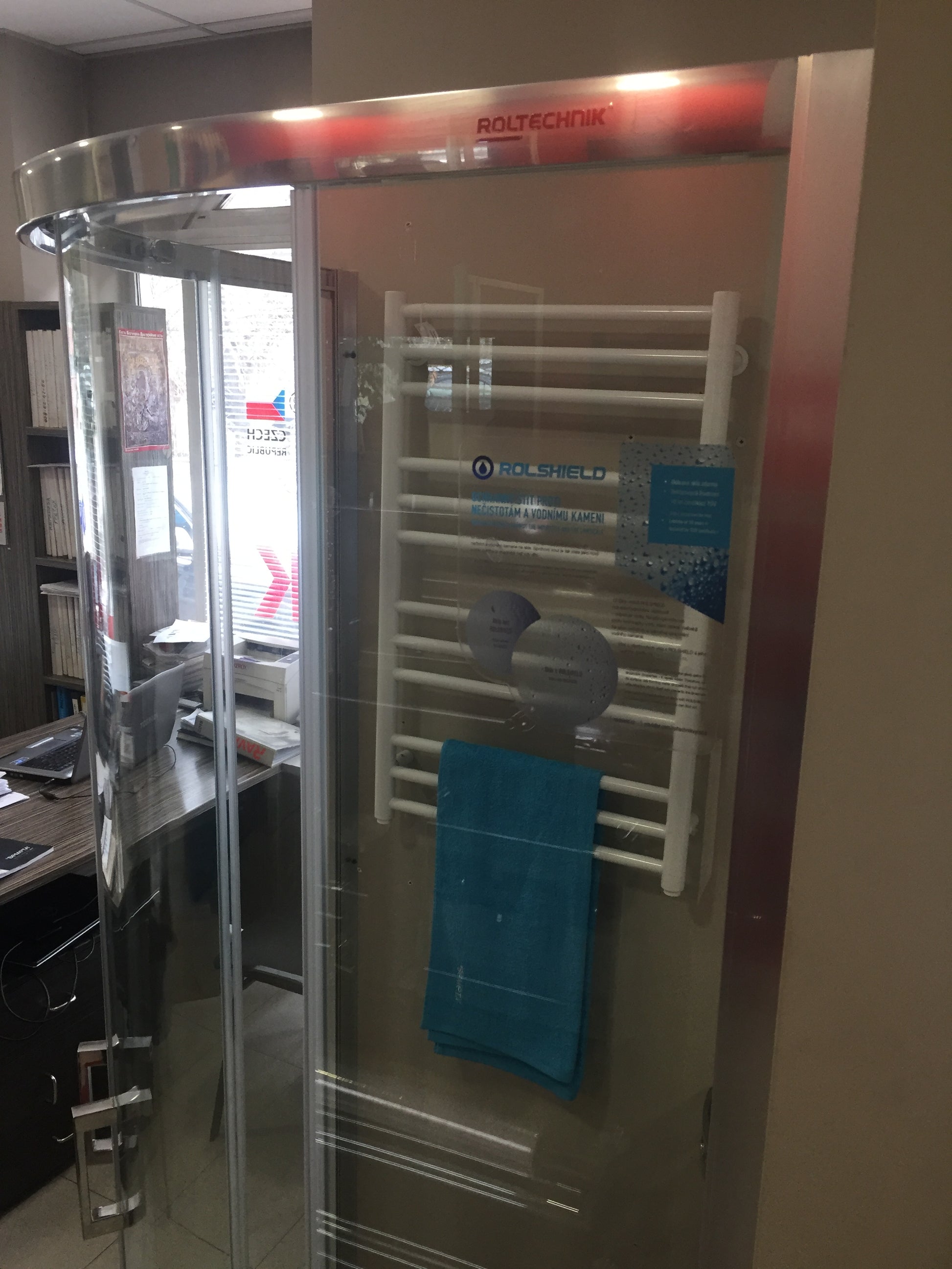Овална душ кабина с плъзгане Lega Line 80x80 см. – безпрофилна 80x80 см душ кабина, Rolshield Nanoglass, алуминиев профил, онлайн магазин KERANOVA