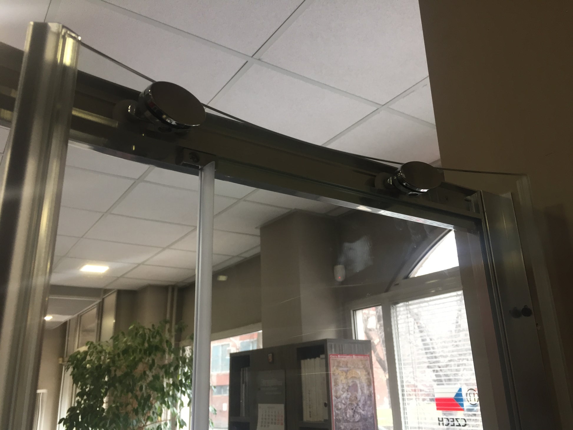 Овална душ кабина с плъзгане Lega Line 90x90 см. - безпрофилна, 5 мм и 4 мм закалено стъкло, Rolshield Nanoglass, алуминиев профил, KERANOVA онлайн магазин