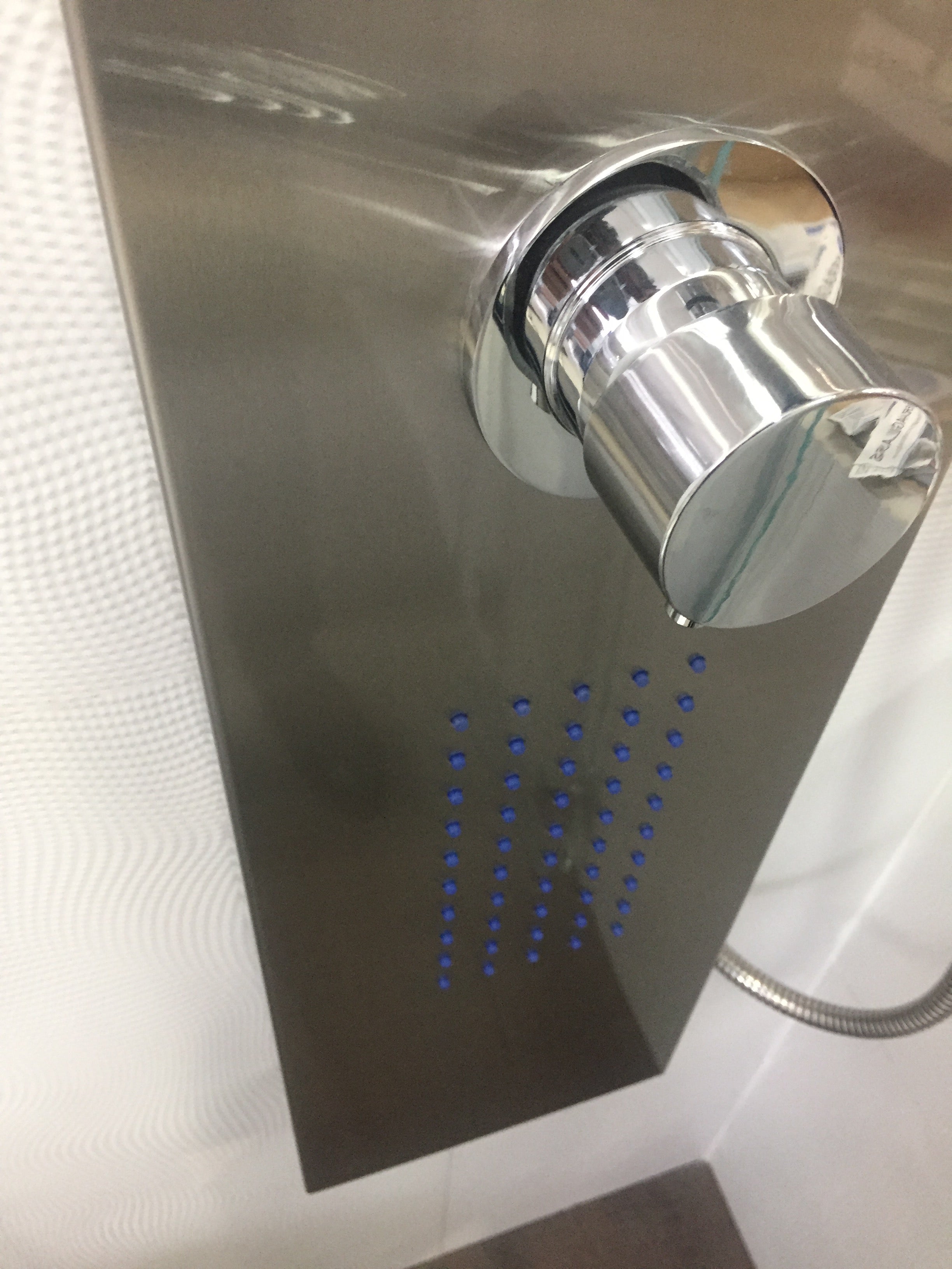 Хидромасажен душ панел 9901 от неръждаема стомана AISI 304, 3 сета хидроммасажни дюзи, онлайн магазин за обзавеждане за бани KERANOVA