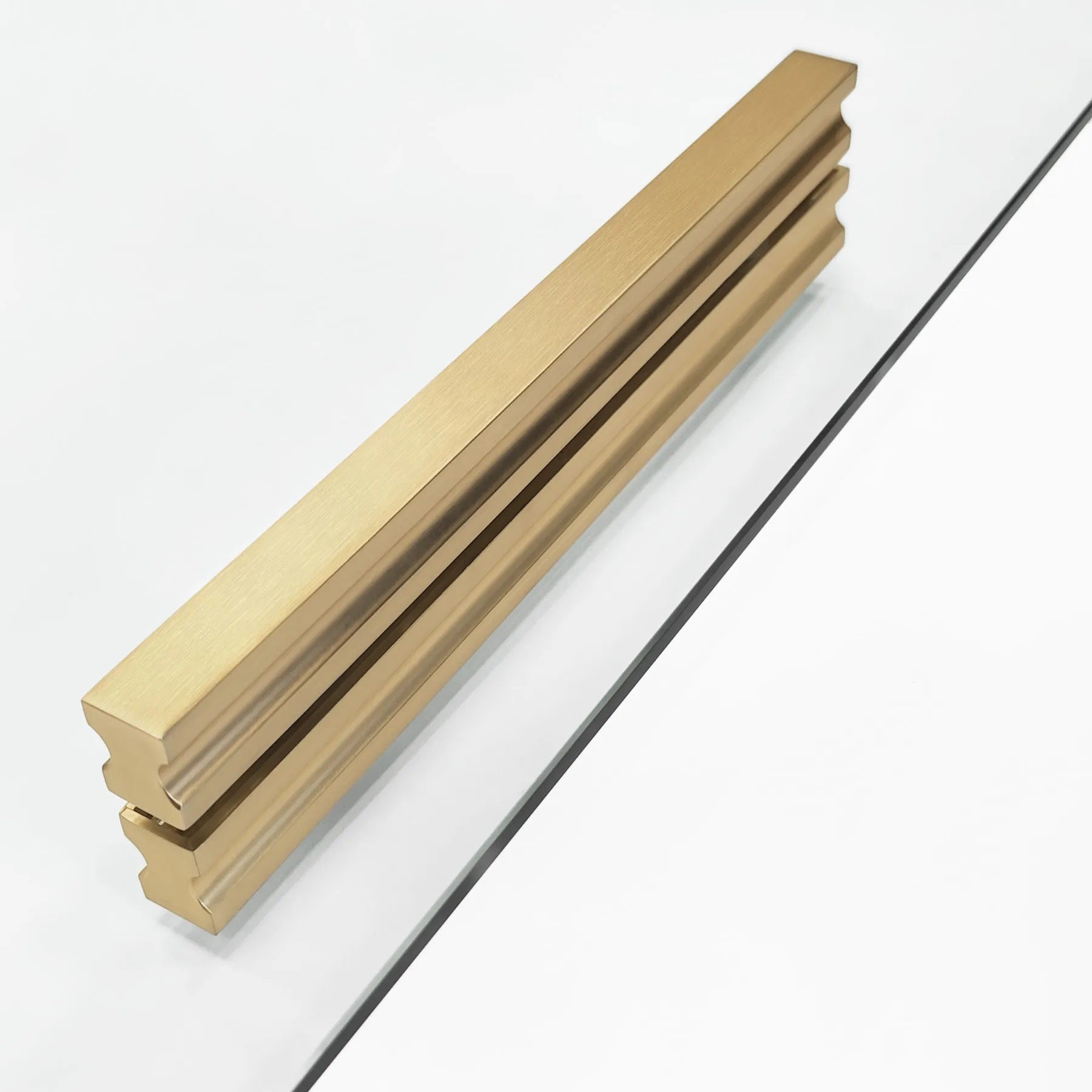 Montana Brushed Gold 130 - 128-130 см. алуминиев профил драскано злато за стъклен параван KERANOVA