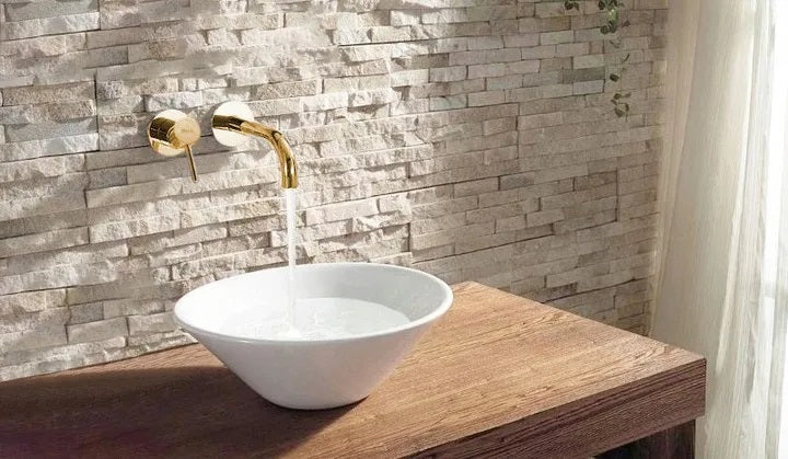 Стенен смесител за мивка Lungo Gold Wall - вграден златен смесител с чучур 16 см, модерен овален дизайн за онлайн магазин KERANOVA