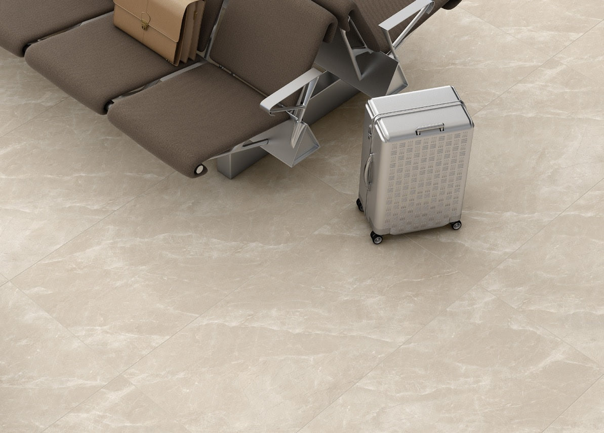 Milano Gray Polished 60x60 и 60x120 - полирани гранитогрес плочки в светъл сив тон, демонстрирани в интериорен кадър за онлайн магазин KERANOVA