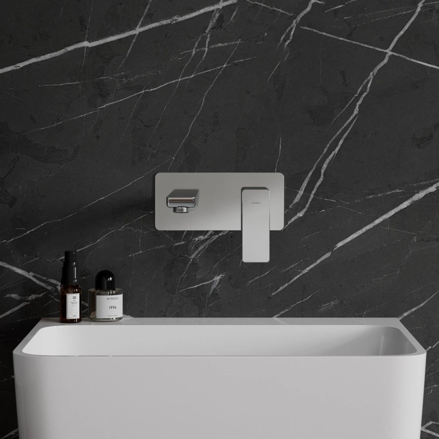 Вграден смесител за мивка Omnires Parma Chrome монтиран над бяла мивка на черен мраморен фон, онлайн магазин за обзавеждане за бани KERANOVA