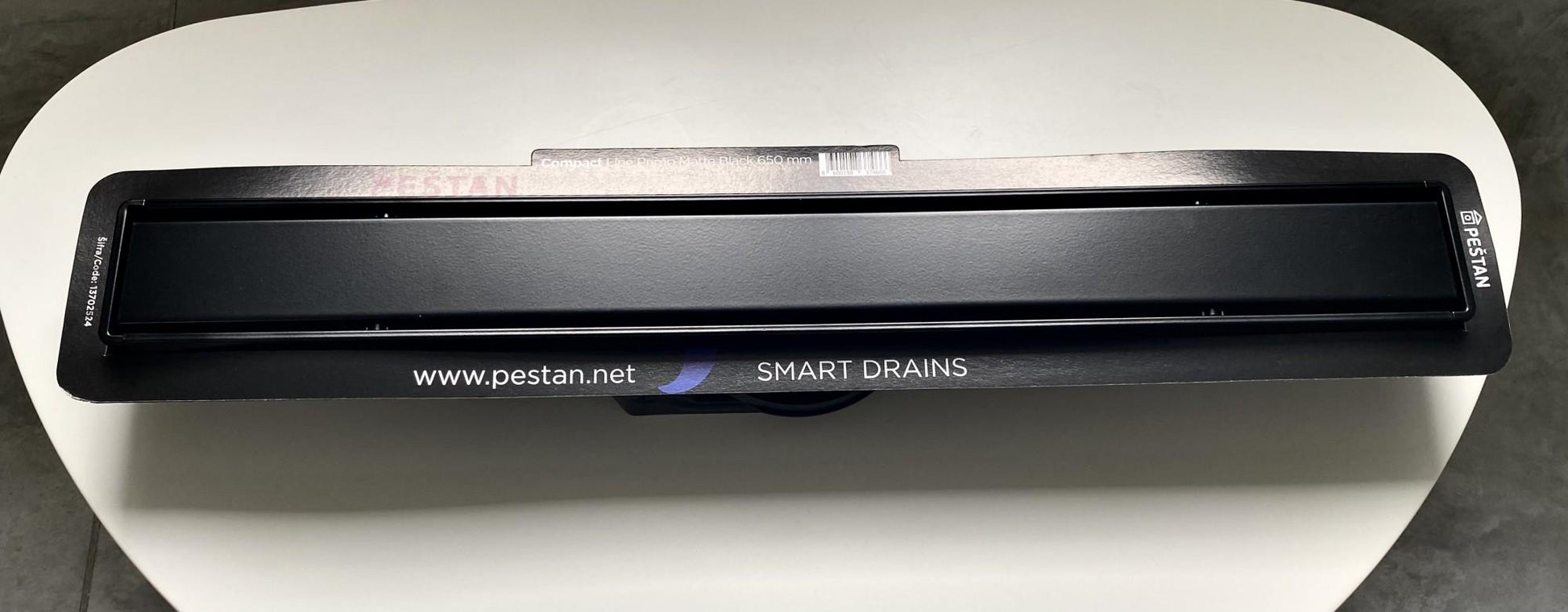 Confluo Primo Compact Line - черен мат - Pestan дизайнерски линеен сифон 2в1 за онлайн магазин за обзавеждане за бани KERANOVA