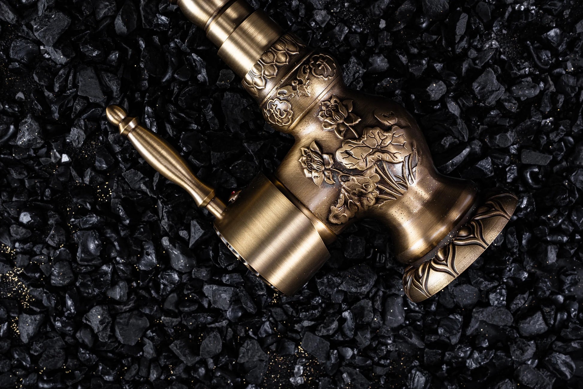 Кухненски смесител Venice Antique Bronze - едноръкохватков античен бронз с въртящ чучур, керамичен механизъм, онлайн магазин KERANOVA