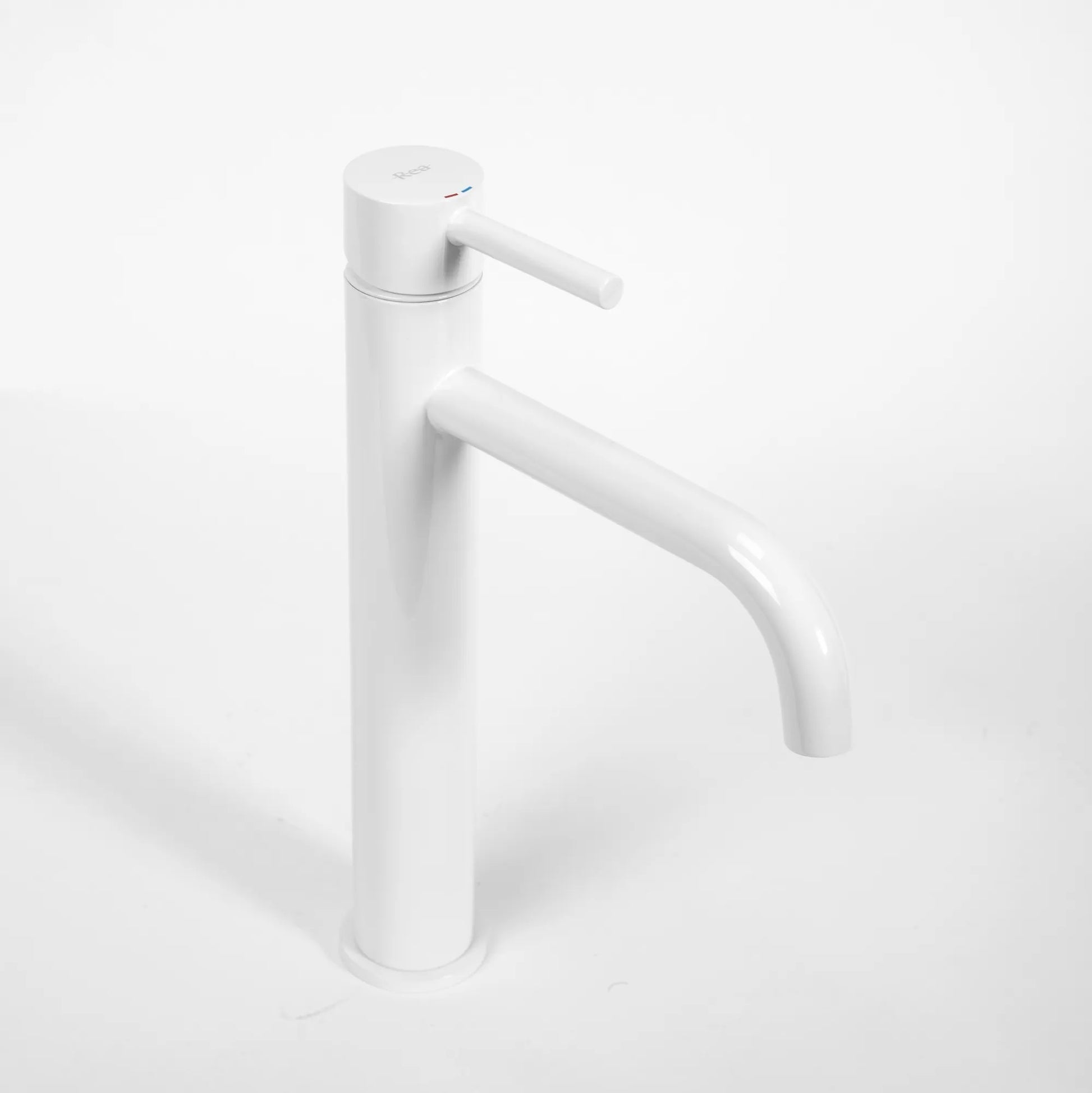 Висок смесител Lungo White High бял мат за мивка купа, модерен квадратен дизайн, дължина чучур 14 см, KERANOVA онлайн магазин