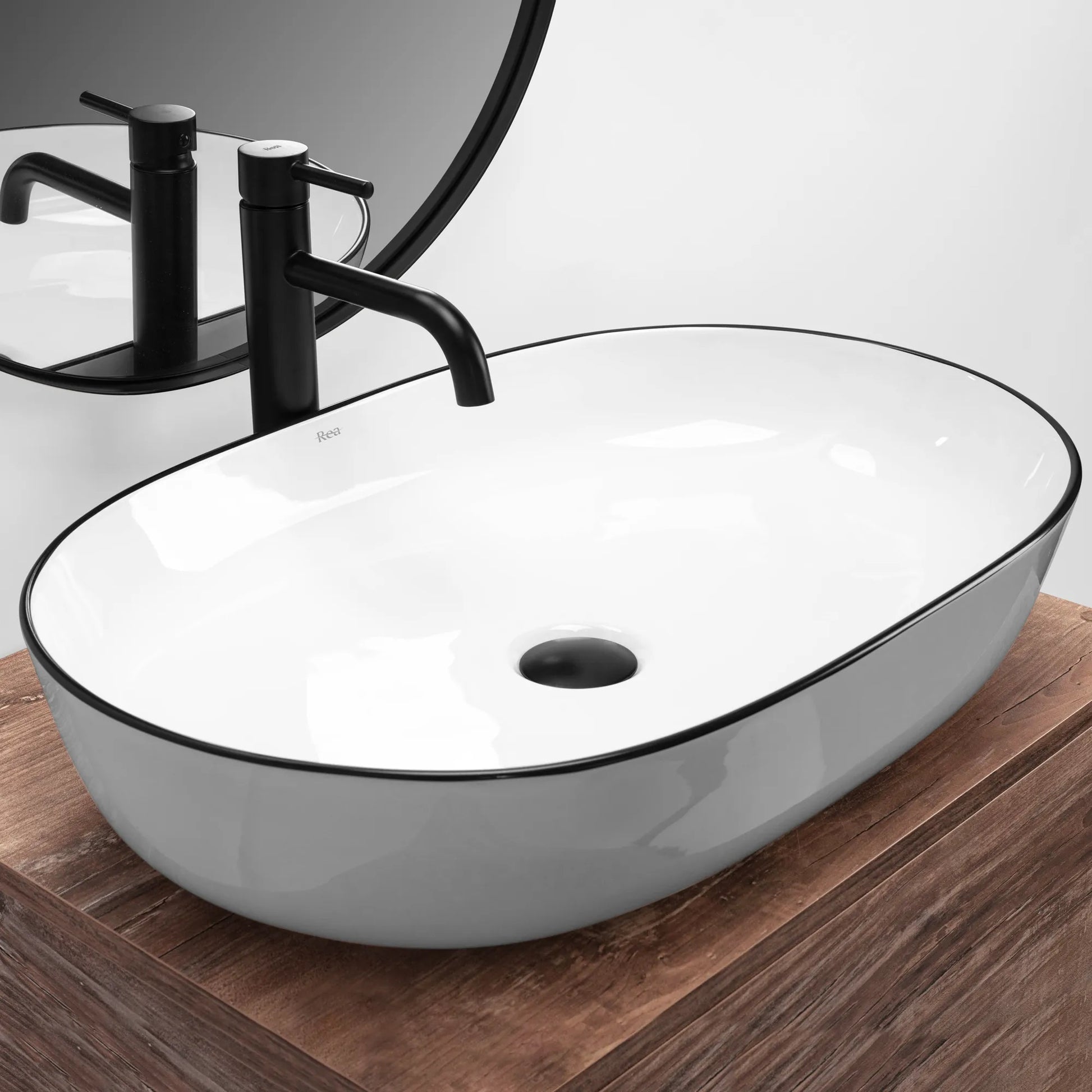 Умивалник за плот Cleo White Black Edge 60х41 см. - снежнобял порцелен умивалник с черен кант за онлайн магазин за обзавеждане за бани KERANOVA