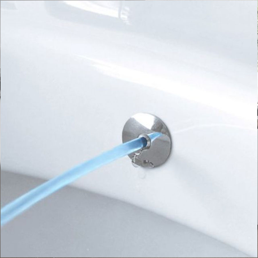 Конзолна тоалетна RT26 Rimless - вградено биде и смесител, воден вход за смесителя.