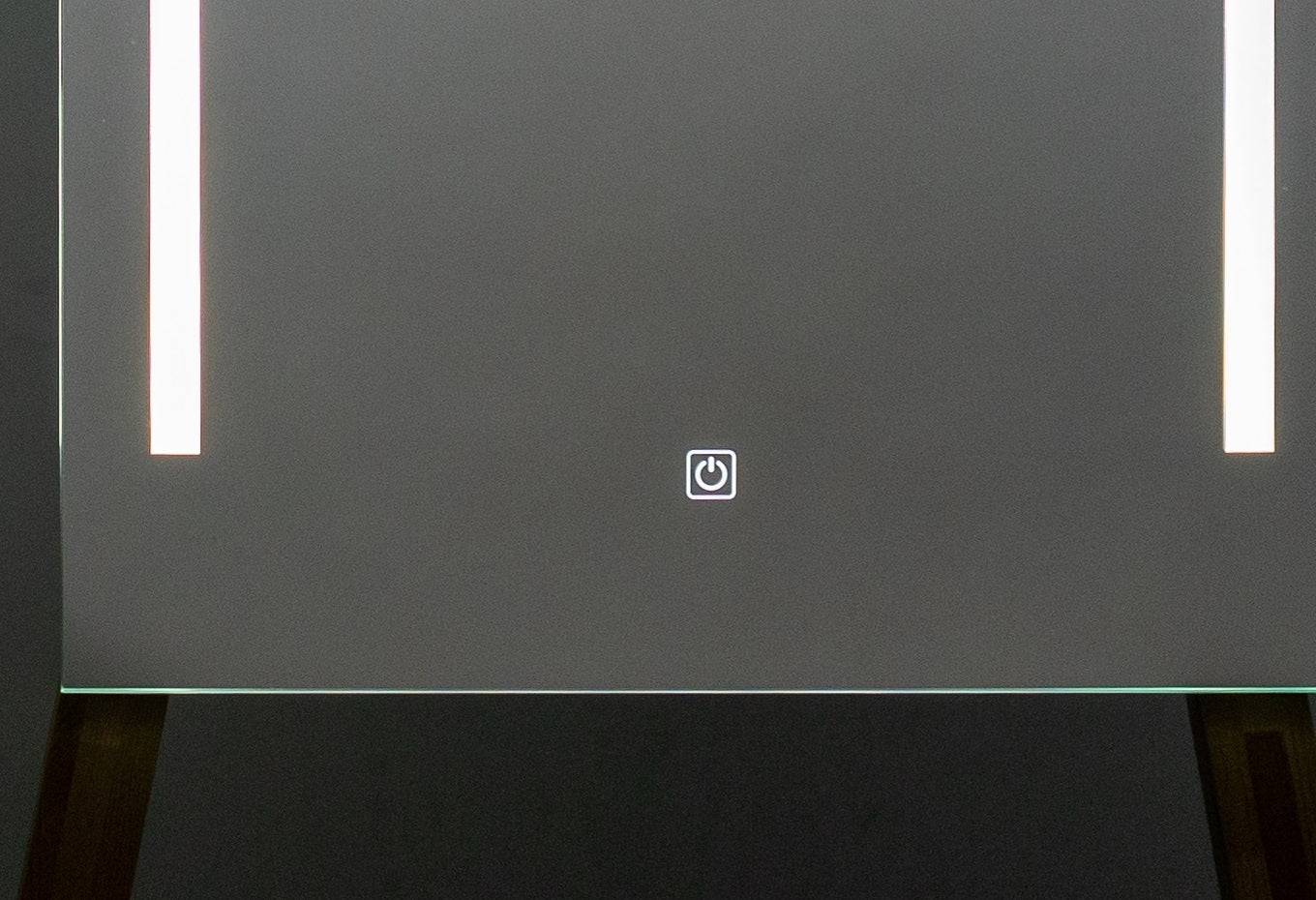 Огледало с осветление 55х80 см. вертикално баня със вградено LED осветление и touch бутон, нагревател против замъгляване - KERANOVA