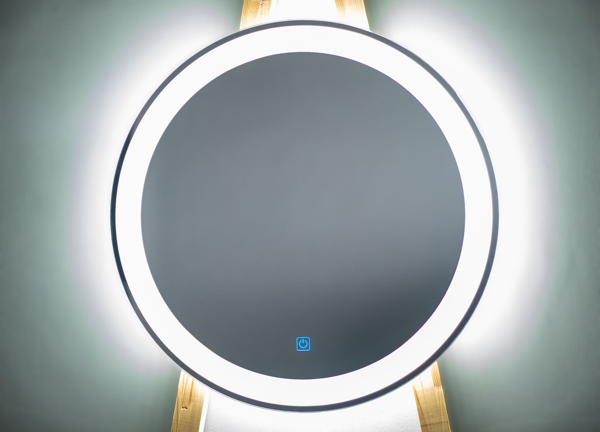 Огледало с осветление Ф60 см. LED баня огледало с Touch Screen, KERANOVA онлайн магазин за обзавеждане за бани