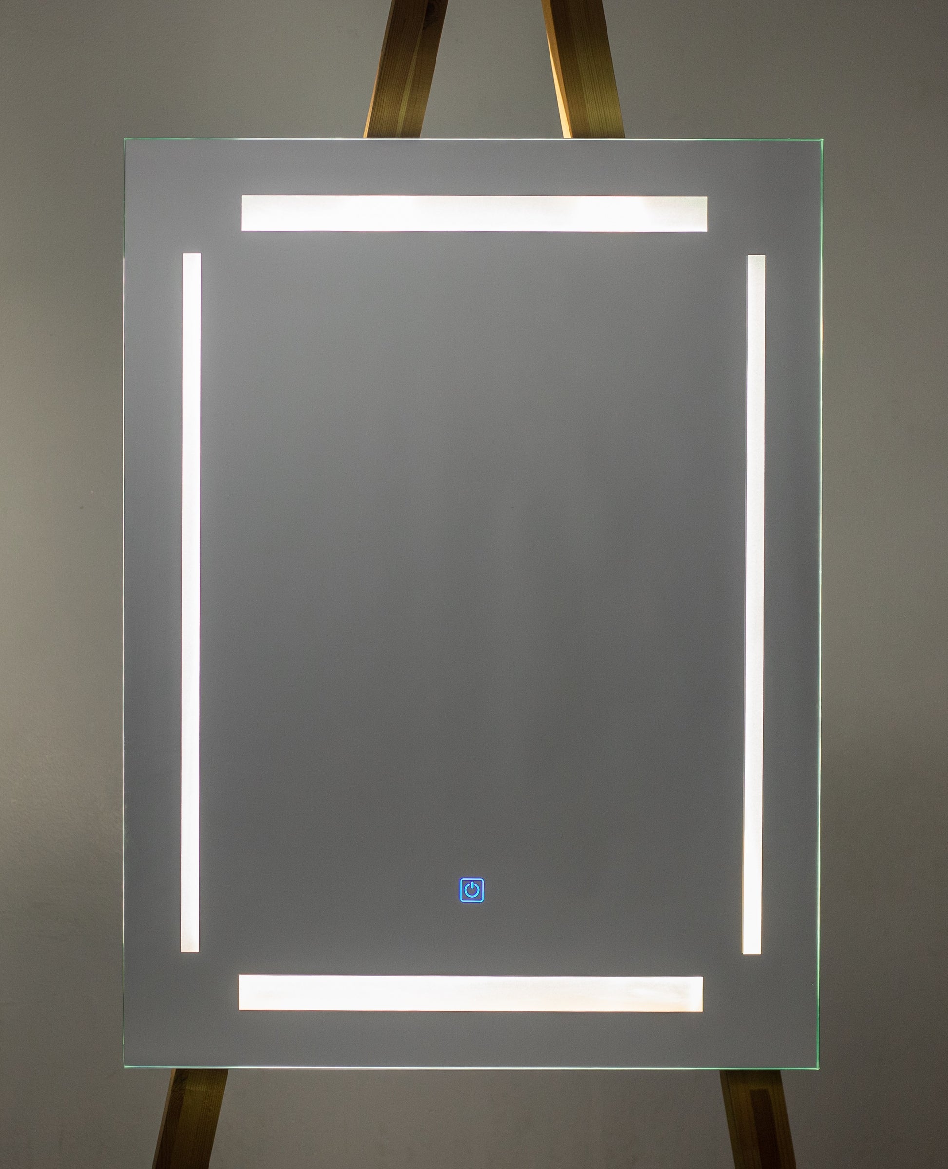 Огледало с осветление 60х80 см. – LED баня огледало 60x80 см с Touch, антизамъгляване, онлайн магазин за обзавеждане KERANOVA