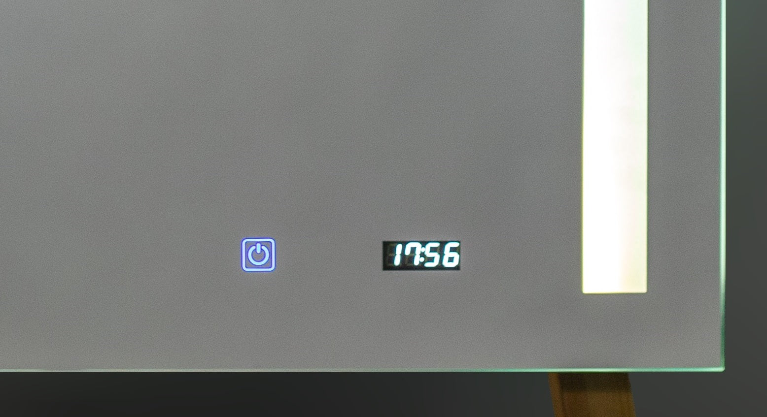 Огледало с осветление 60х70 см. вертикално баня с LED, тъч бутон, часовник и нагревател против замъгляване - KERANOVA онлайн магазин