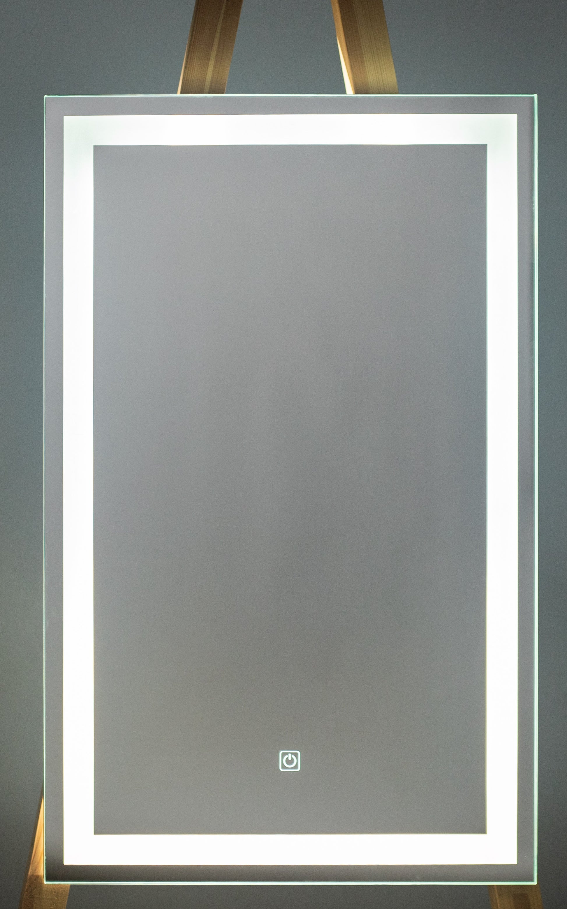 Огледало с осветление 50х80 см. за баня с LED осветление и Touch Screen - онлайн магазин KERANOVA