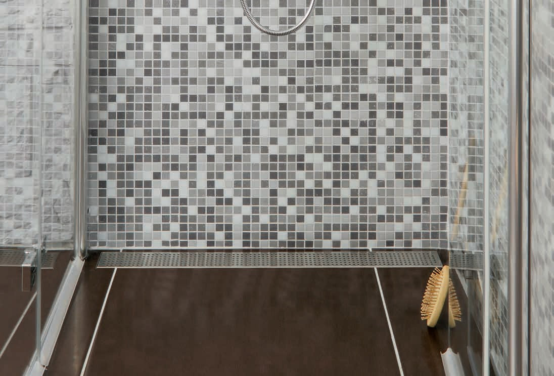 ACO ShowerDrain C - 58.5, 68.5, 78.5, 88.5, 98.5, и 118.5 см. линеен душ-улей от неръждаема стомана KERANOVA в модерен мозайка баня