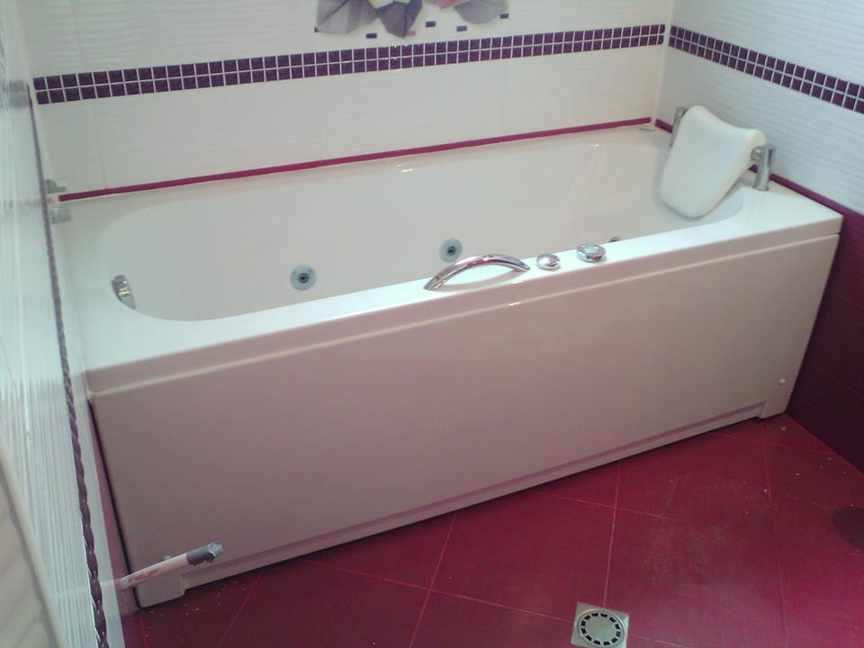 Хидромасажна вана Smaragd 150x70 в бяло с облегалка и тесни бордове, онлайн магазин за обзавеждане за бани KERANOVA