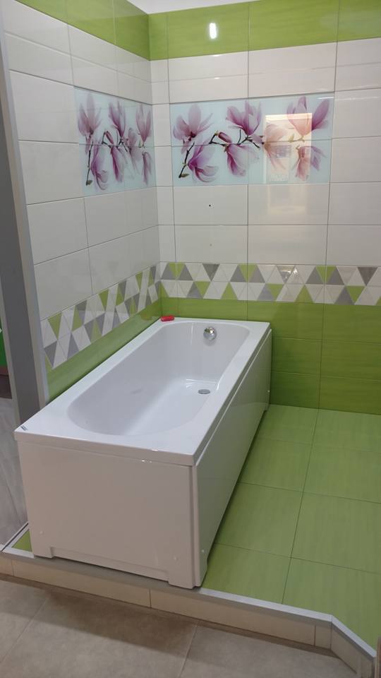 Хидромасажна вана Smaragd 150x70 в зелен банен интериор, класическа правоъгълна вана от PMMA/ABS, KERANOVA онлайн магазин