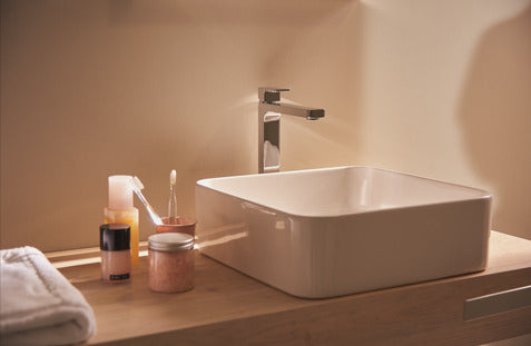 Мивка за плот Strada II 40х40 см - Ideal Standard на плот в модерна баня, компактна бяла керамична мивка за KERANOVA