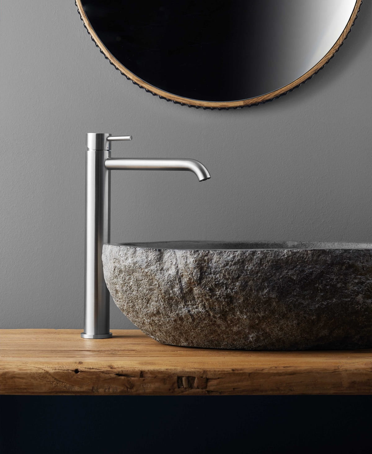 Висок смесител за мивка Vema Tiber Steel - инокс на плот до каменна купа, онлайн магазин за обзавеждане за бани KERANOVA