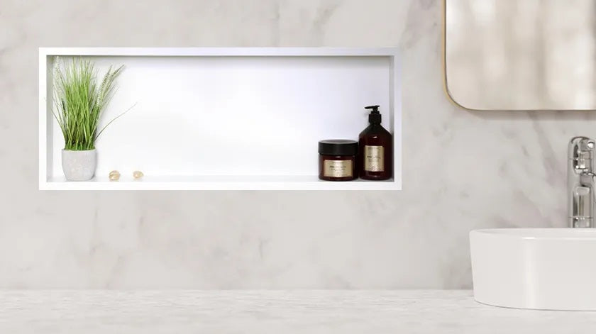 Ниша за вграждане WALL-BOX ONE White  - бял мат в баня с бяло тефлоново покритие, козметика и декоративно растение, онлайн магазин KERANOVA