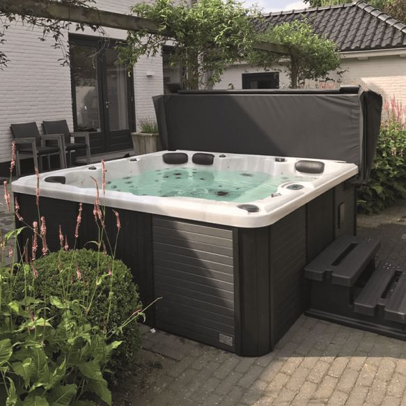 Yoyago 200x200 см. луксозно петместно джакузи Balboa дисплей нагревател озонатор термо покривало KERANOVA