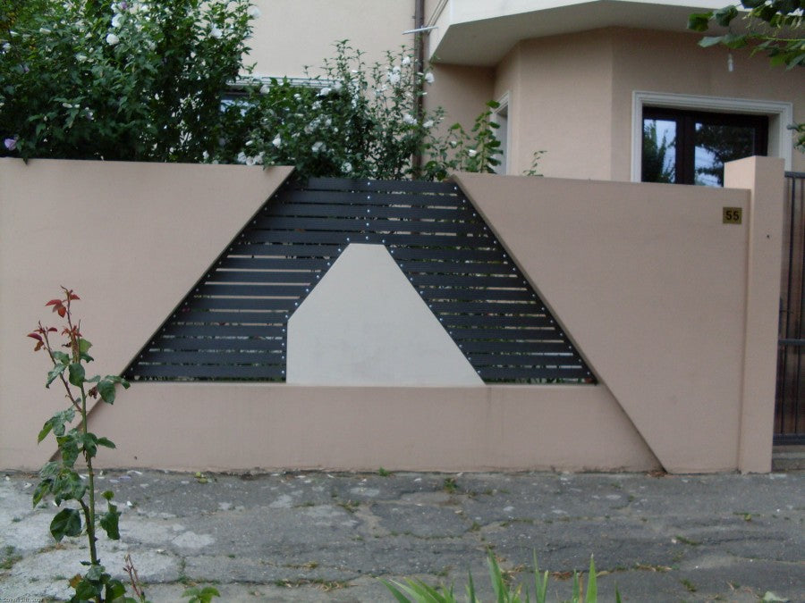 WPC елементи за огради, парапети, беседки и перголи - тъмно венге WPC ограда с декоративен триъгълен елемент, продукт от KERANOVA