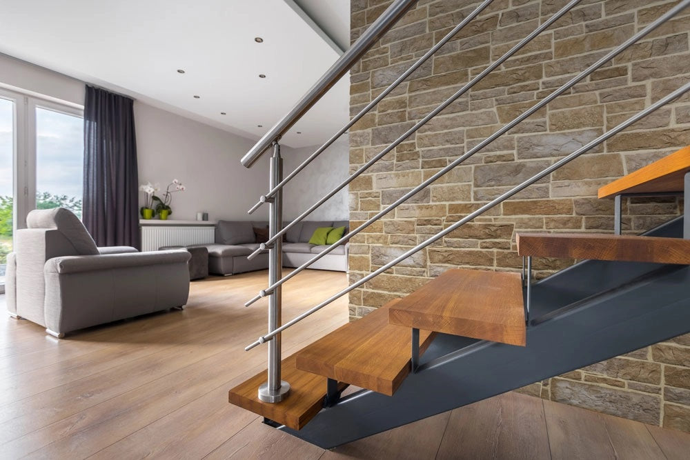 Aragon - 5 цвята декоративен изкуствен камък за облицовка на стени в интериор с дървено стълбище, онлайн магазин KERANOVA