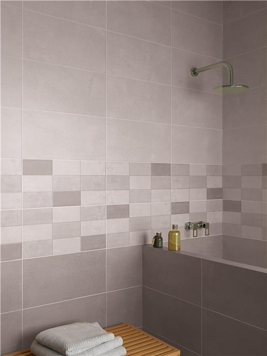 Баня Berlin 25x50 см. светлосиви керамични плочки за баня в модерен интериор от KERANOVA