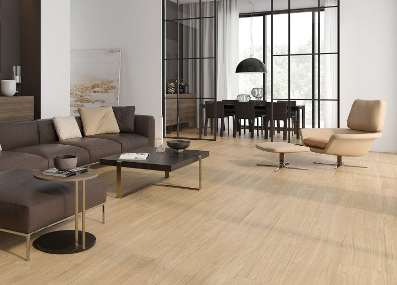 Колекция Bosco 22.5x119.5 - Halcon: светъл дървесен гранитогрес в модерен дневен тракт, онлайн магазин за обзавеждане за бани KERANOVA